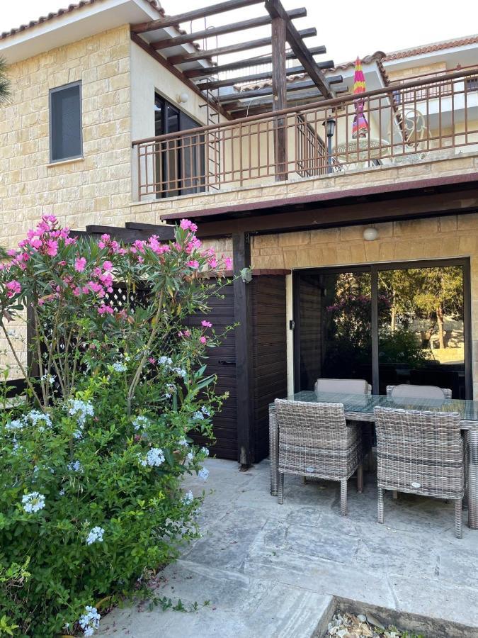 2 Palaepaphos Gardens Daire Sakarya Dış mekan fotoğraf
