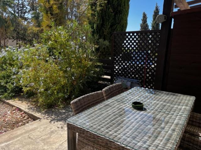 2 Palaepaphos Gardens Daire Sakarya Dış mekan fotoğraf