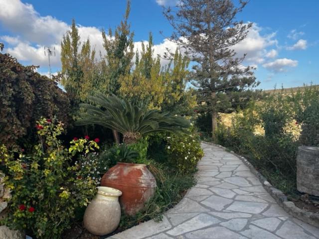 2 Palaepaphos Gardens Daire Sakarya Dış mekan fotoğraf